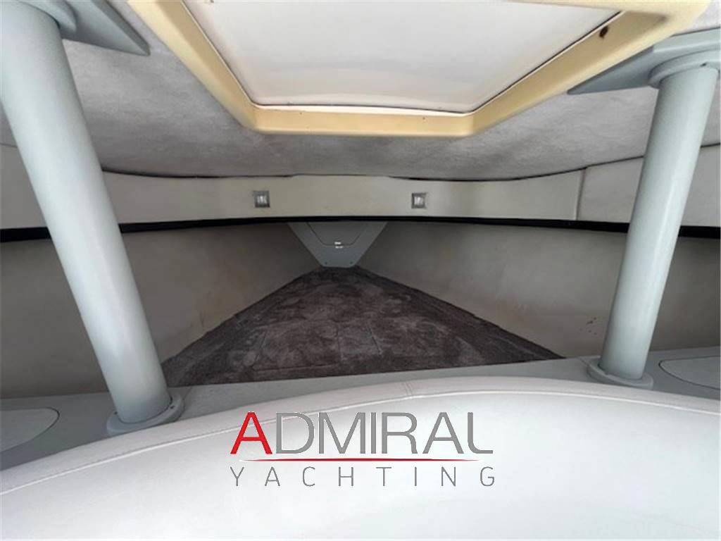 Wellcraft marine Scarab 31