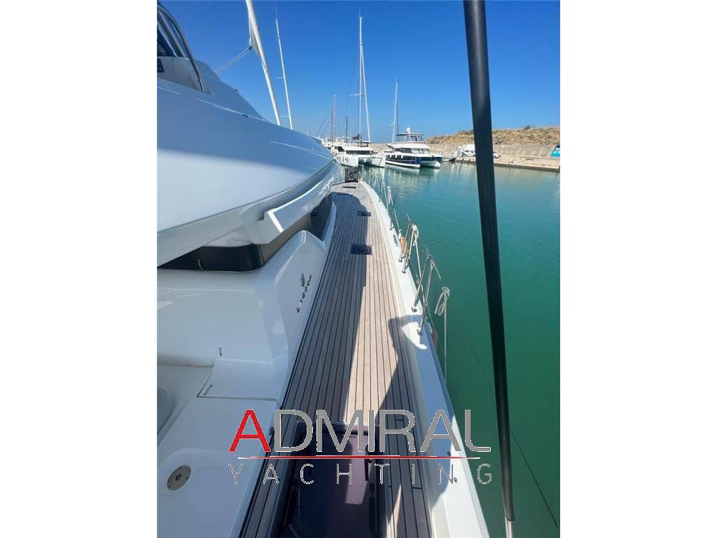 Lagoon 55