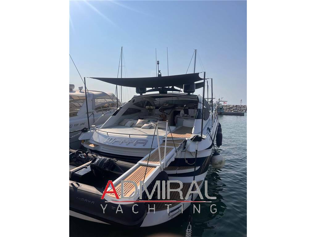 Pershing 52'