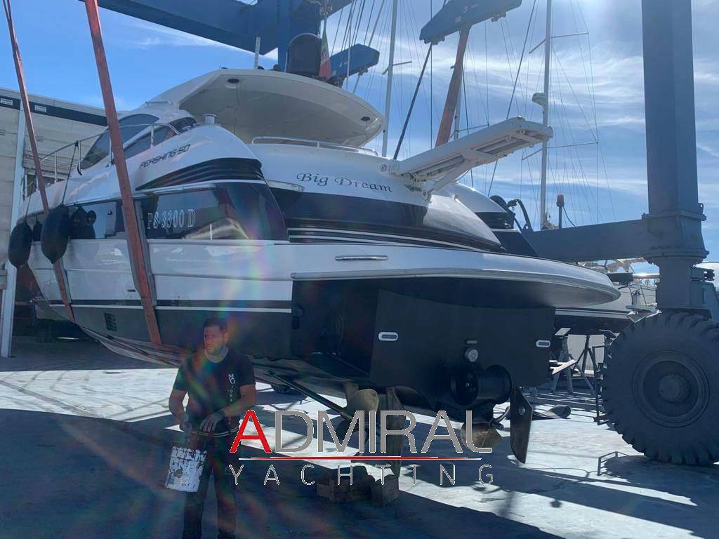 Pershing 50'
