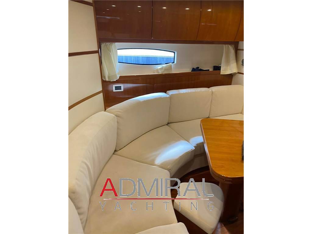 Pershing 50'