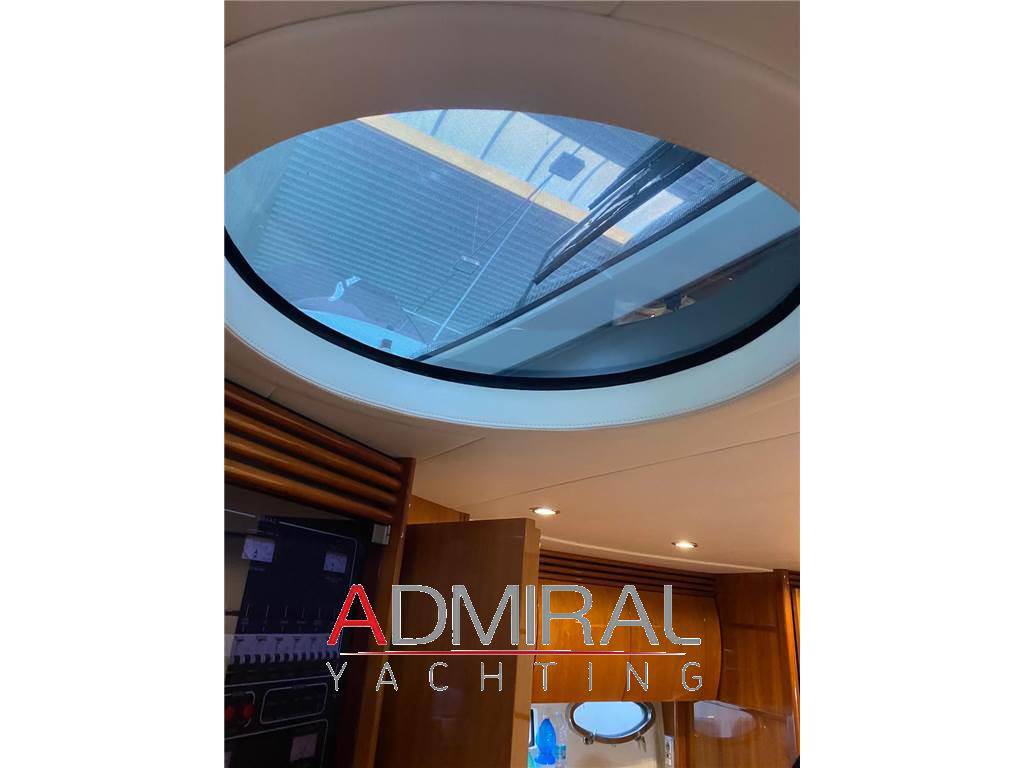 Pershing 50'