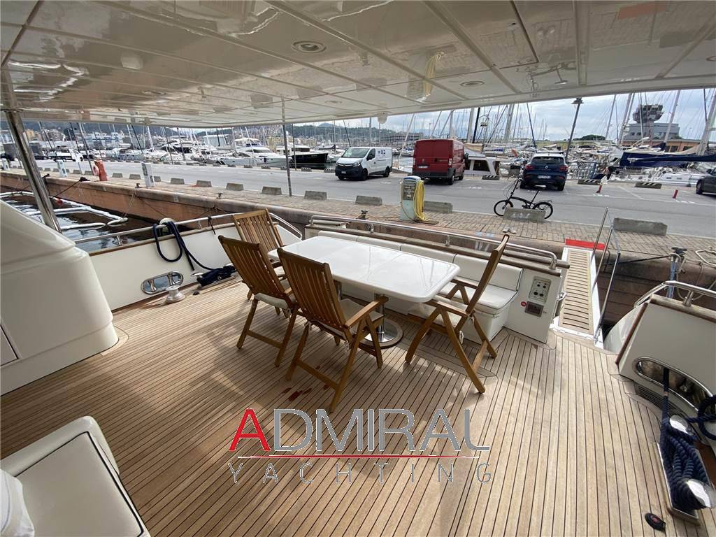 Falcon yachts 85