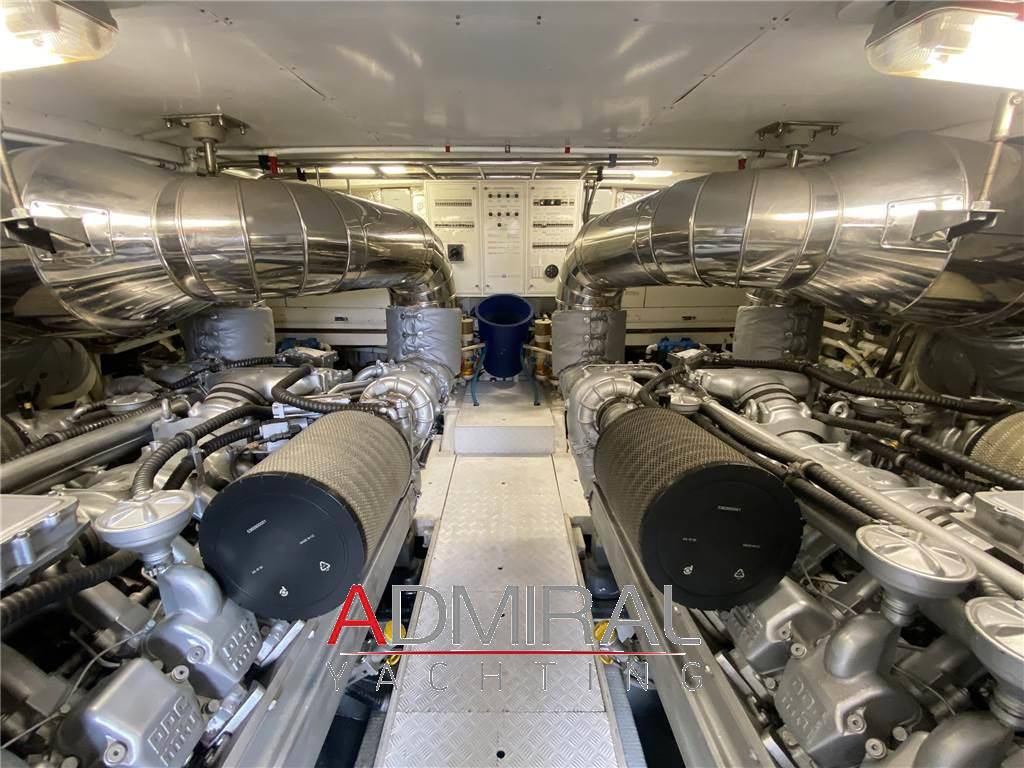 Falcon yachts 85