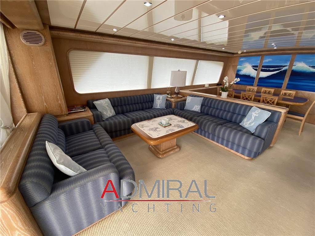Falcon yachts 85