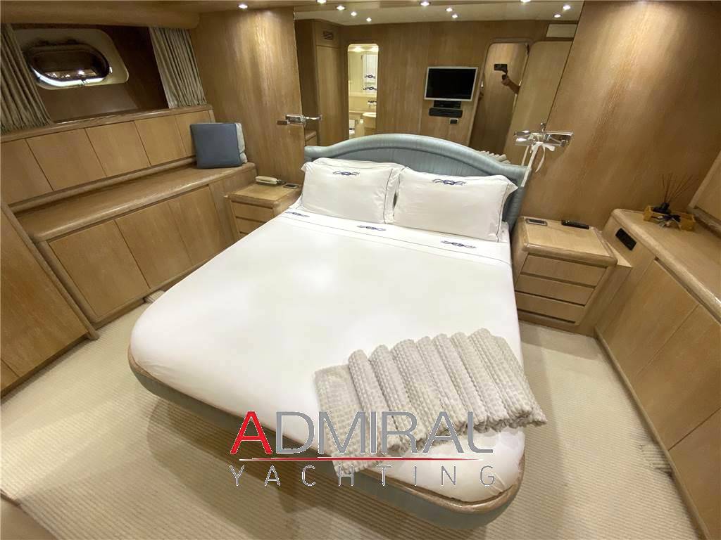 Falcon yachts 85