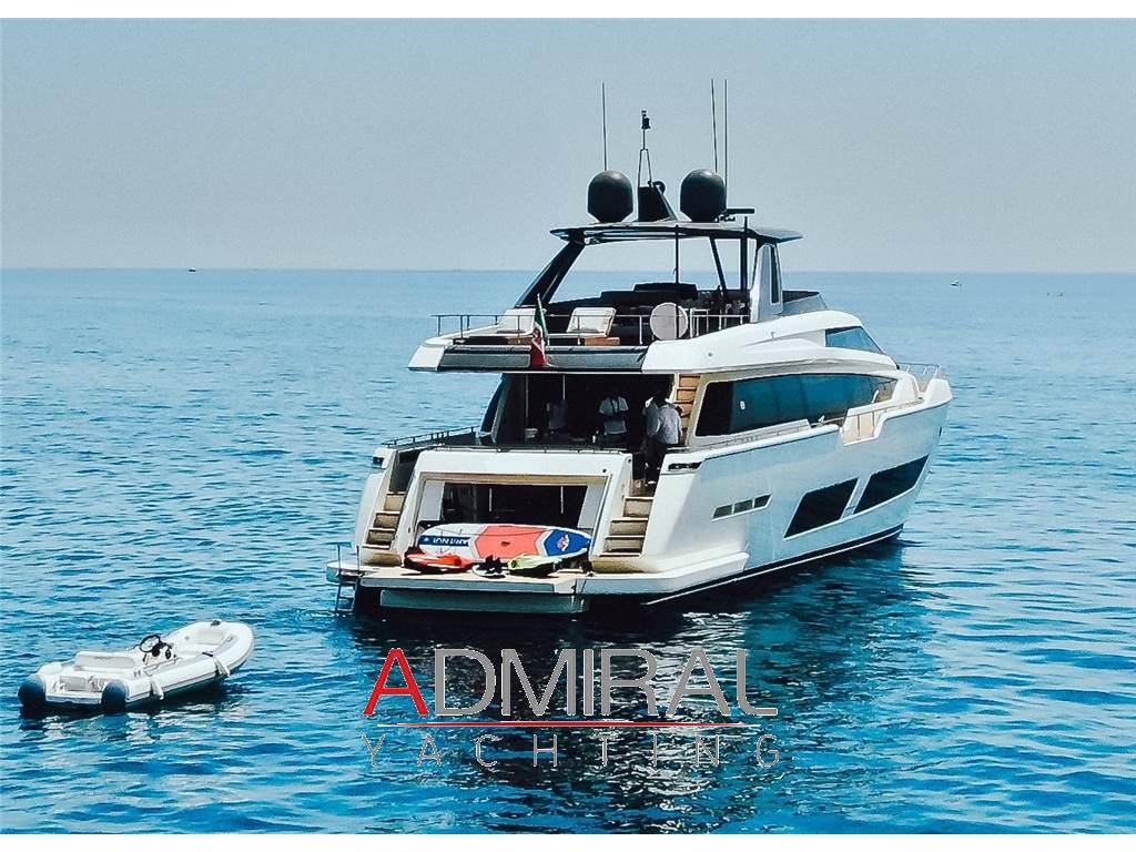 Ferretti yachts 850