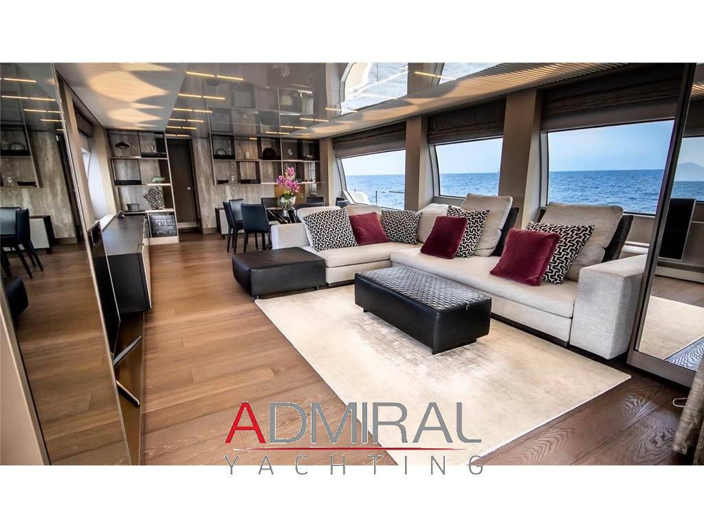 Ferretti yachts 850