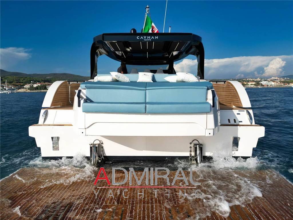 Cayman yachts 540 wa