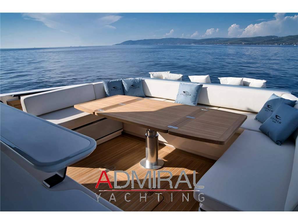 Cayman yachts 540 wa