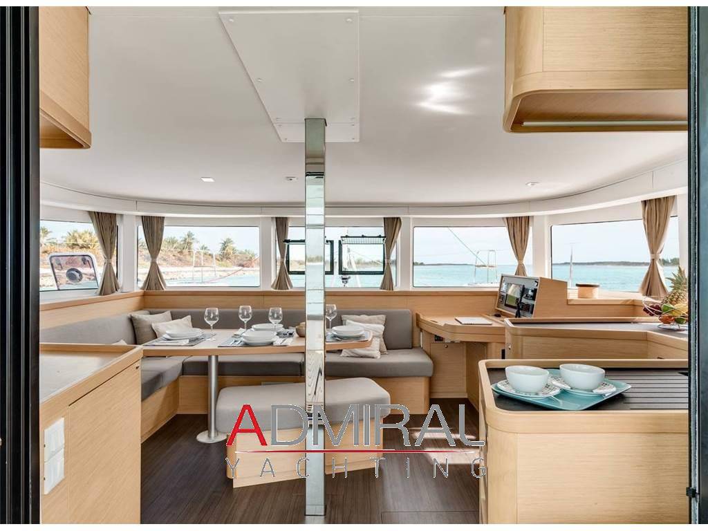 Lagoon 42