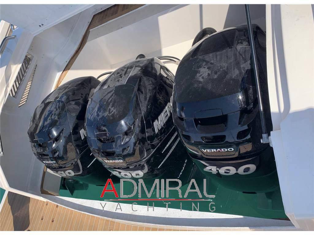 Cayman yachts 400 wa
