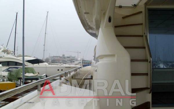 Ferretti 731
