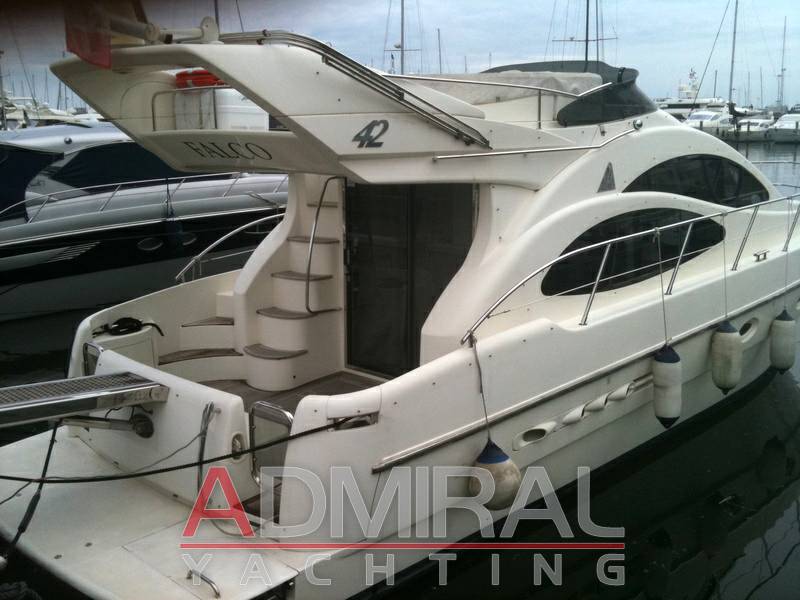 Azimut 42