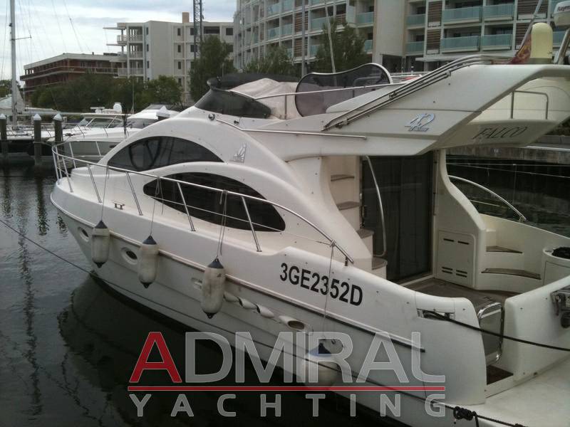 Azimut 42