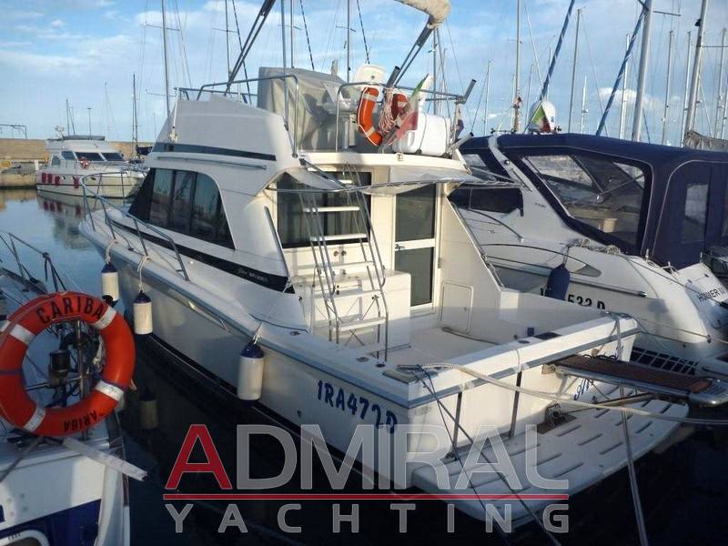 Riviera 33