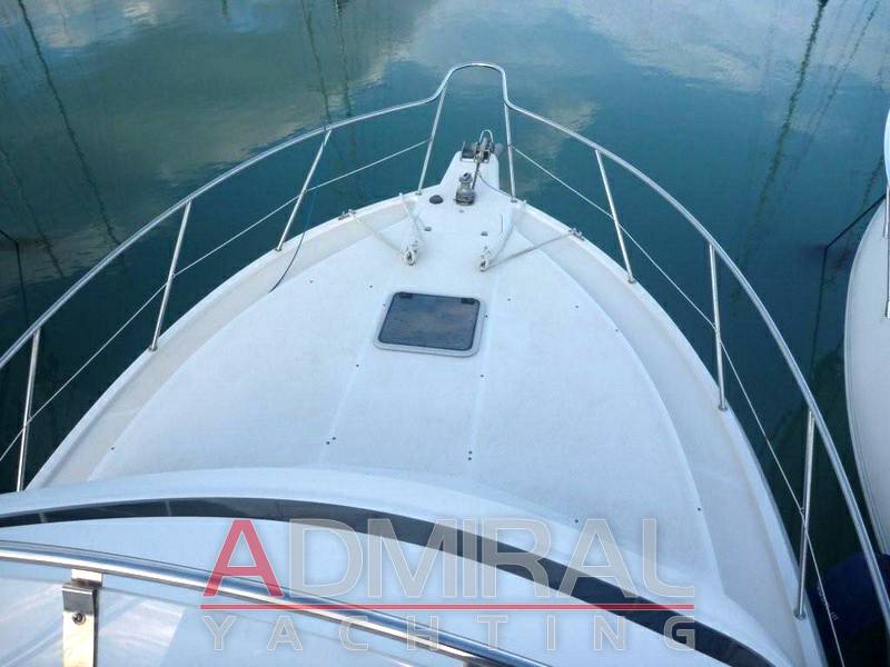 Riviera 33