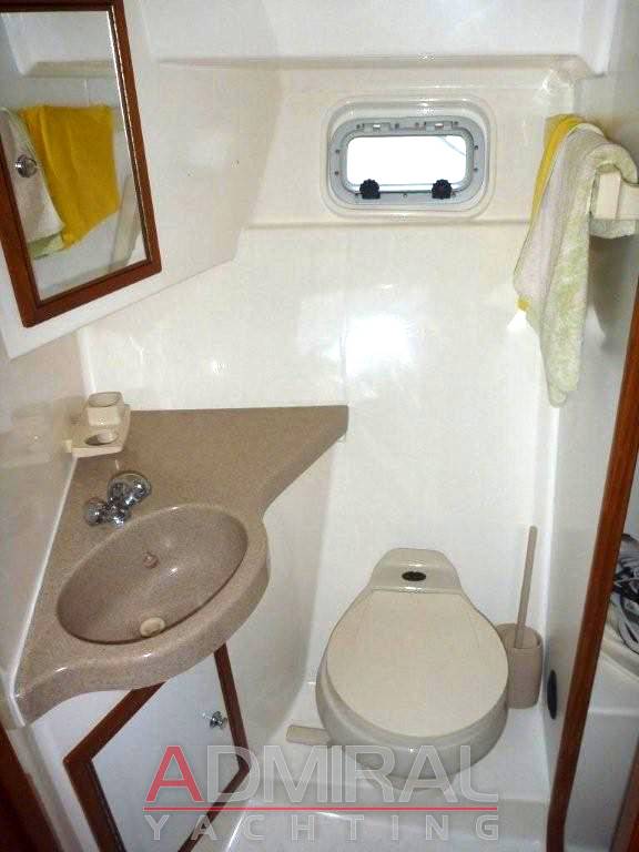 Riviera 33