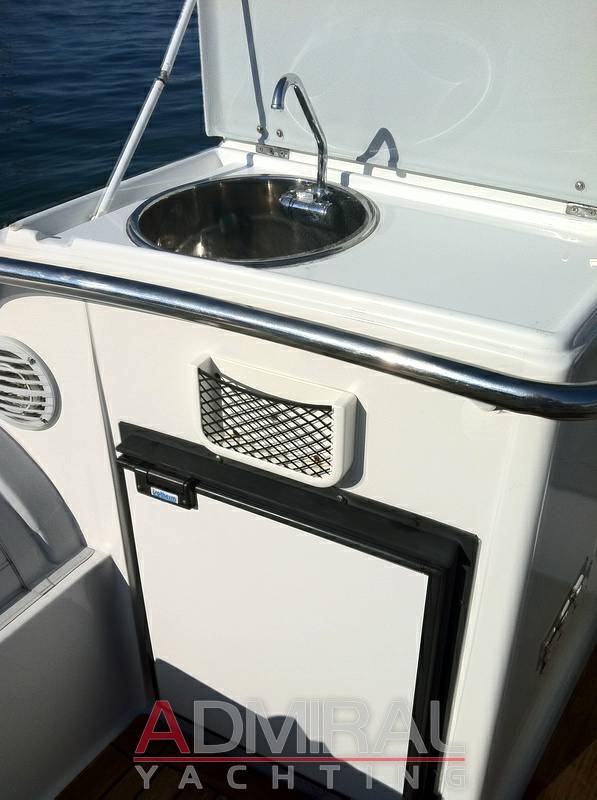 Pirelli 1000 cabin