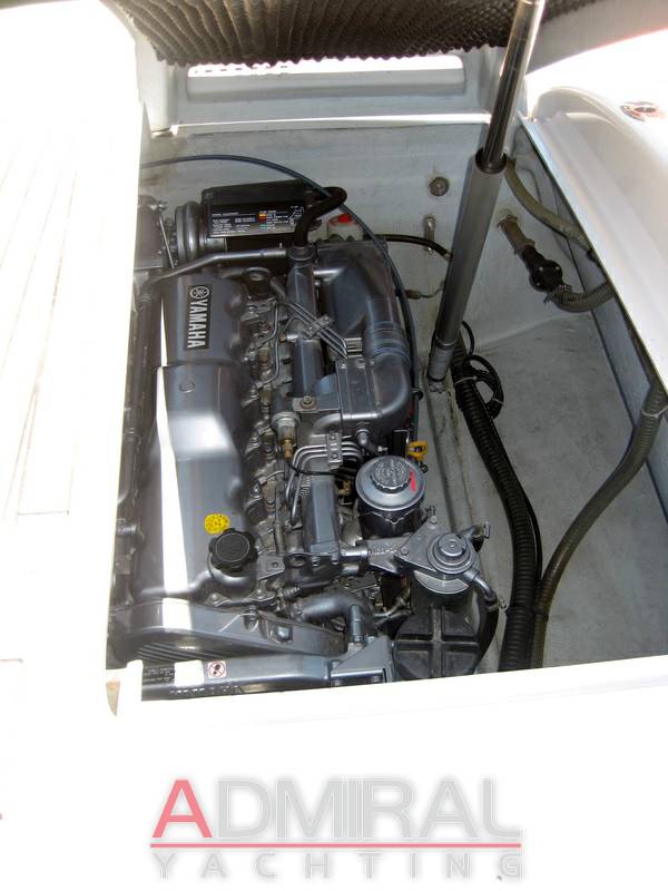 Pirelli 1000 cabin