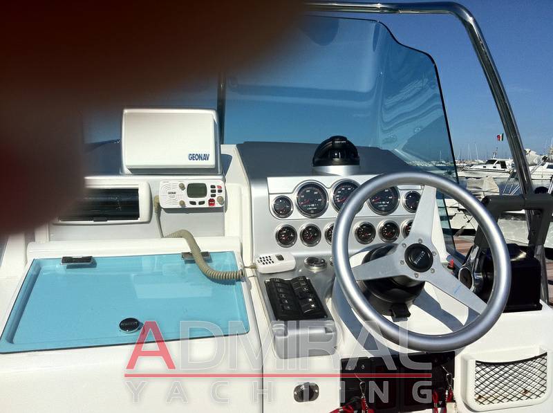 Pirelli 1000 cabin