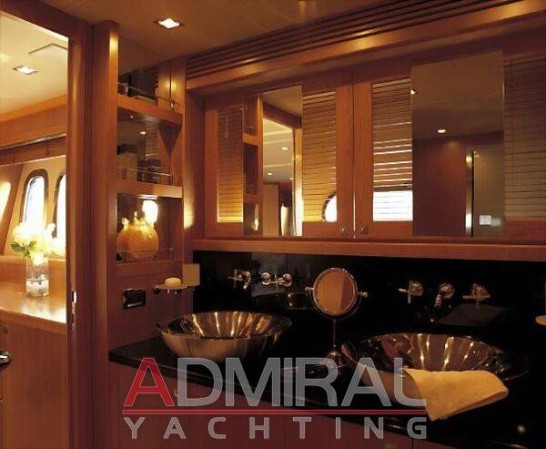 Sunseeker Predator 108