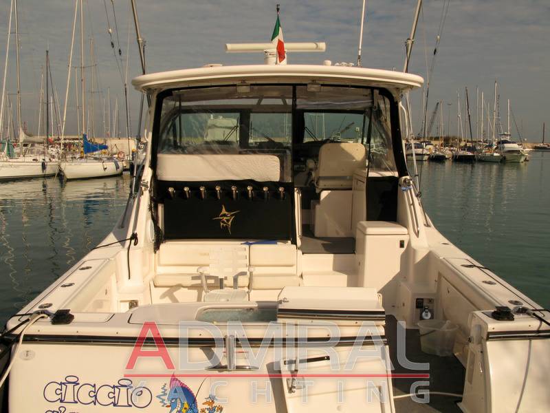 Tiara 42