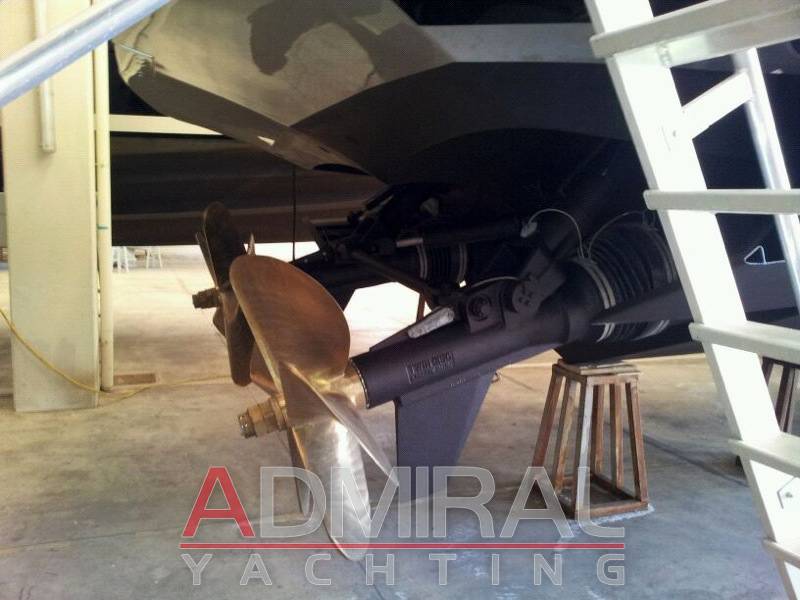 Pershing 76