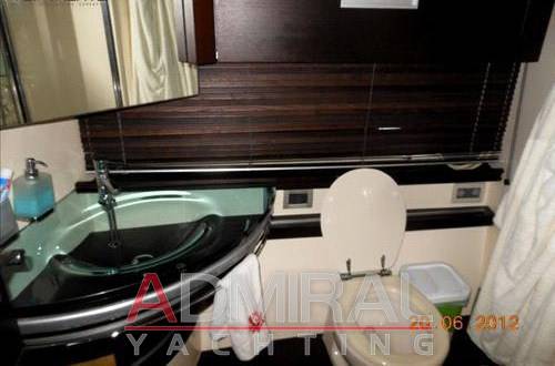 Azimut 68 s