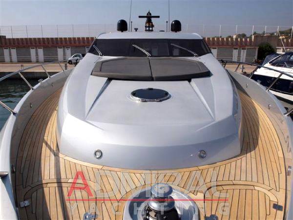 Sunseeker Predator 82