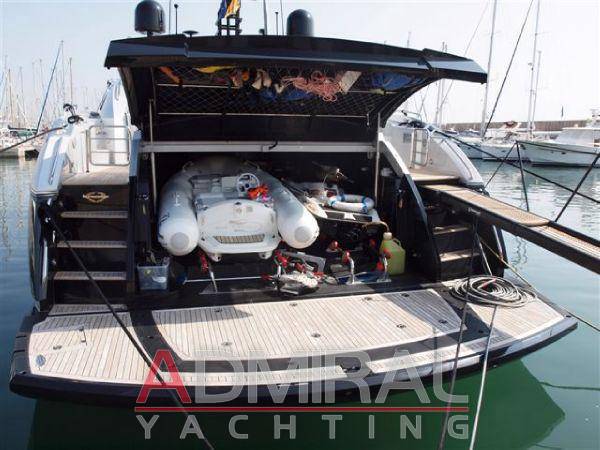 Sunseeker Predator 82