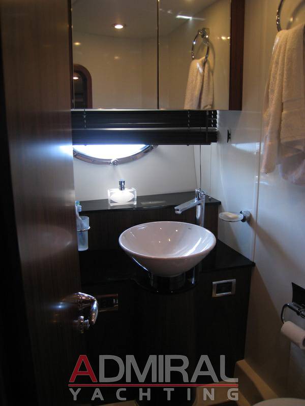 Sunseeker Predator 52