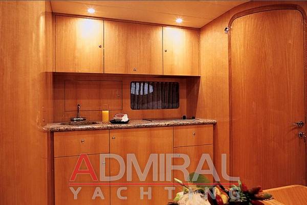 Uniesse 48 open