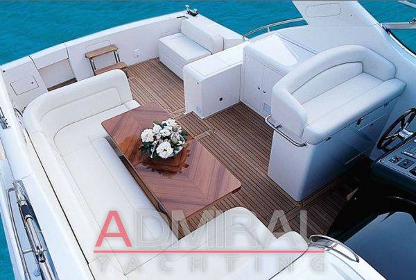 Uniesse 48 open