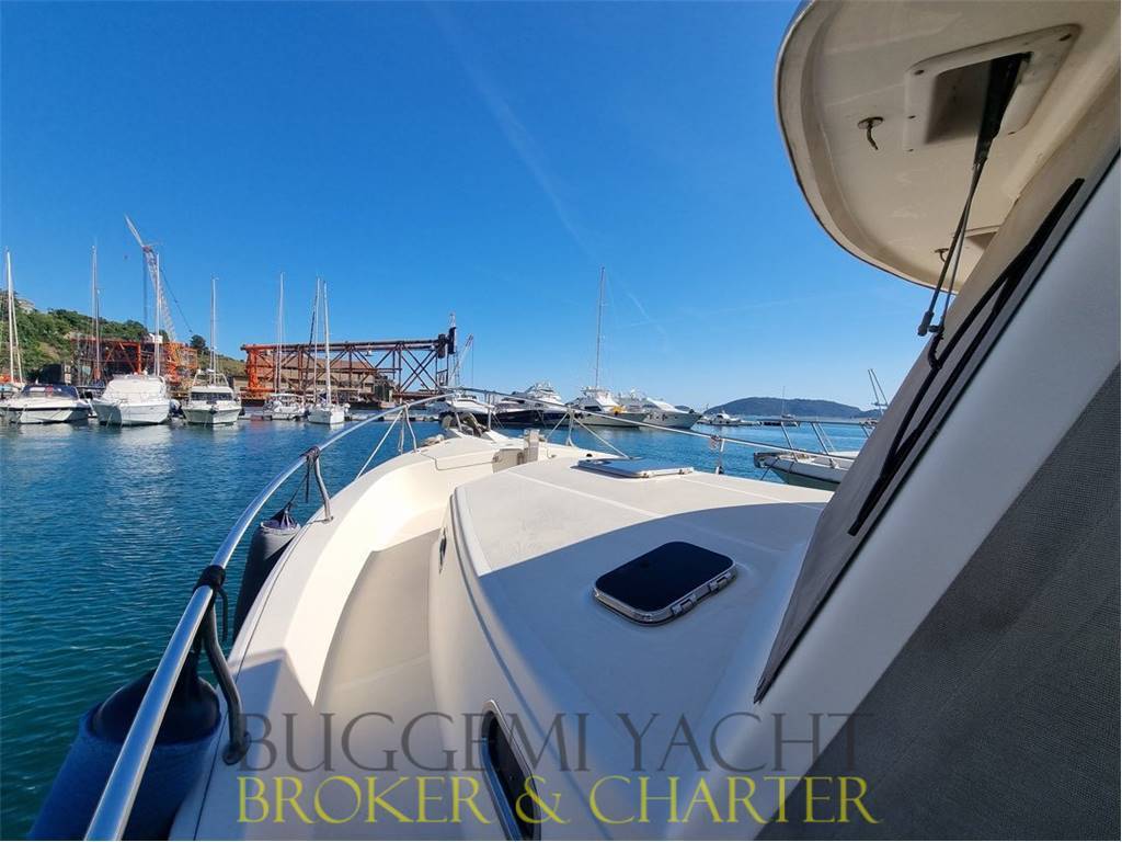 Mainship 400 trawlers