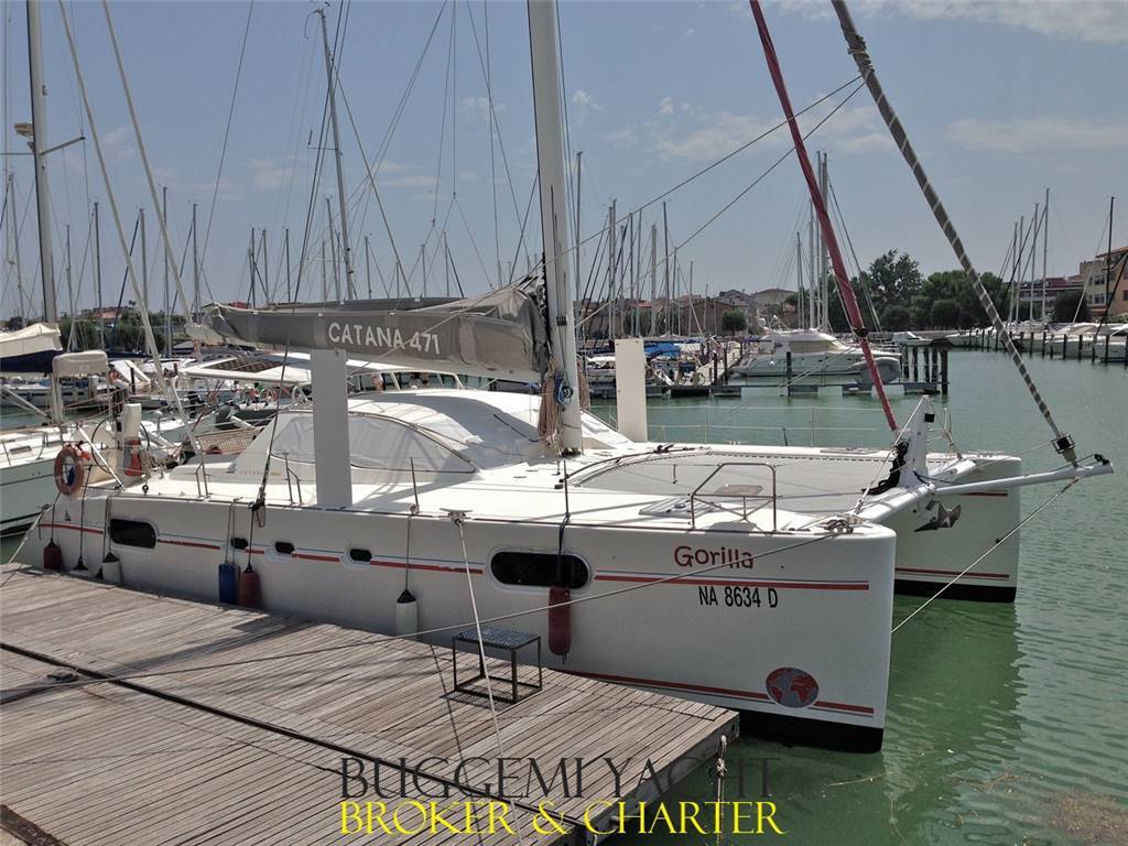Catana 471