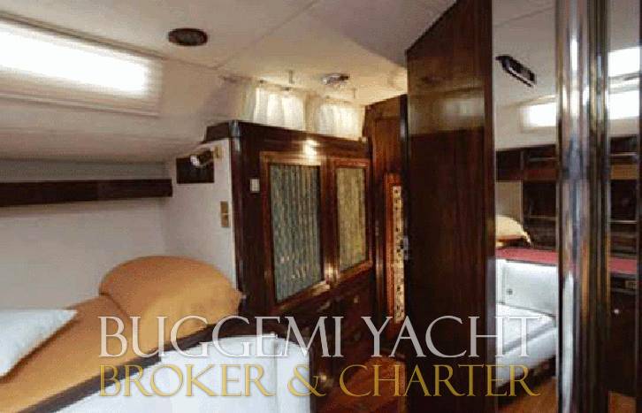 Camper nicholsons 70