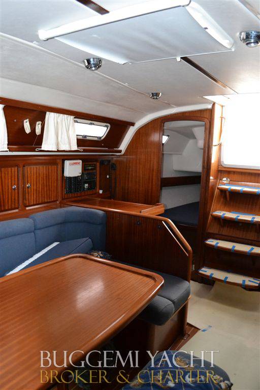 Bavaria 37 cruiser
