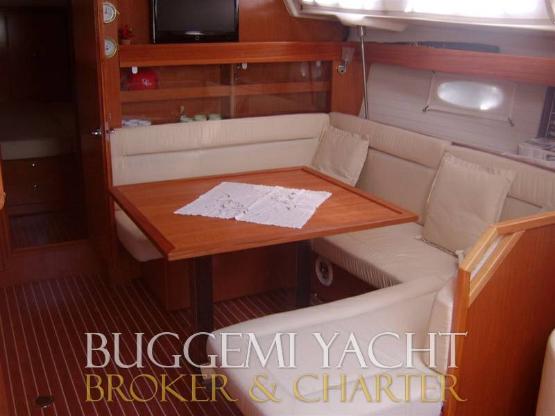 Bavaria 43 cruiser