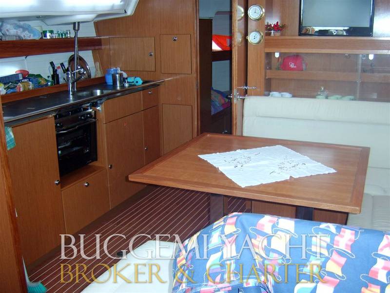 Bavaria 43 cruiser