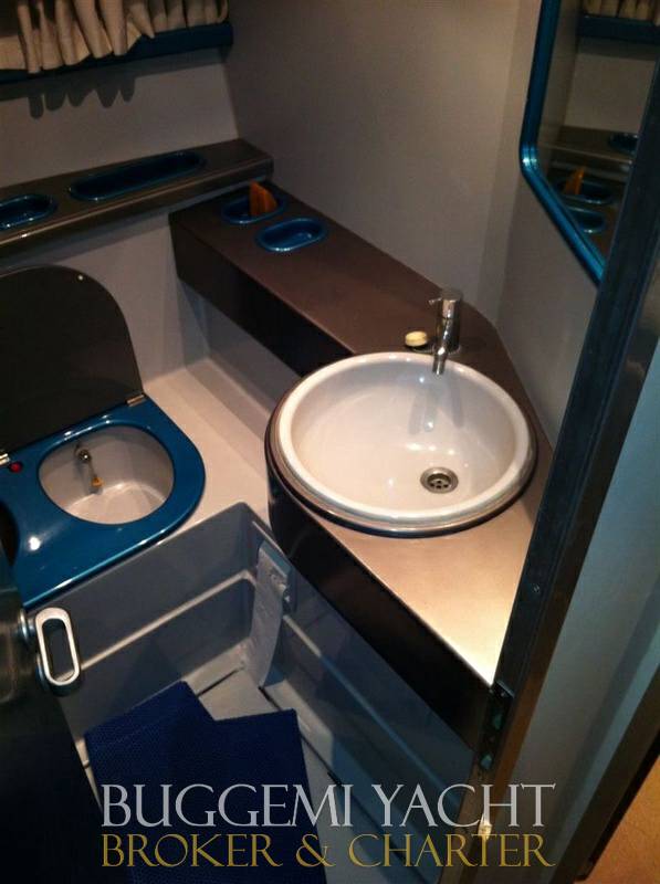 Ferretti 44 s
