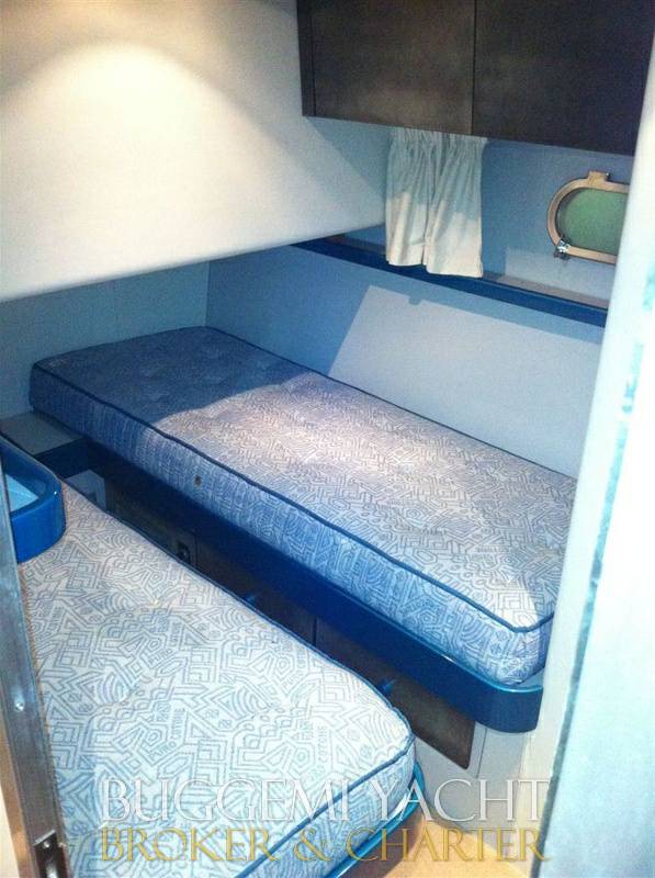 Ferretti 44 s