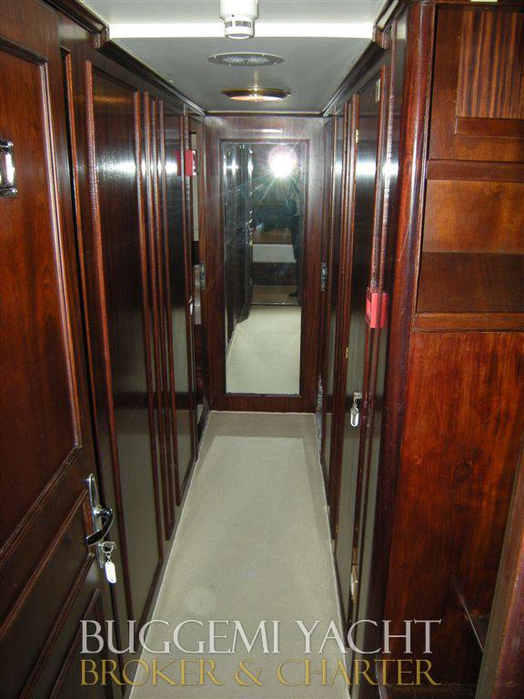 Benetti 34 m