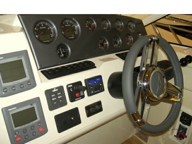 Sealine 42 Ì¸ 5 - 3 cabine