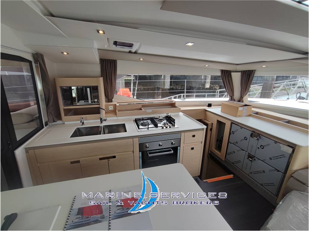 Fountaine pajot Aura 51