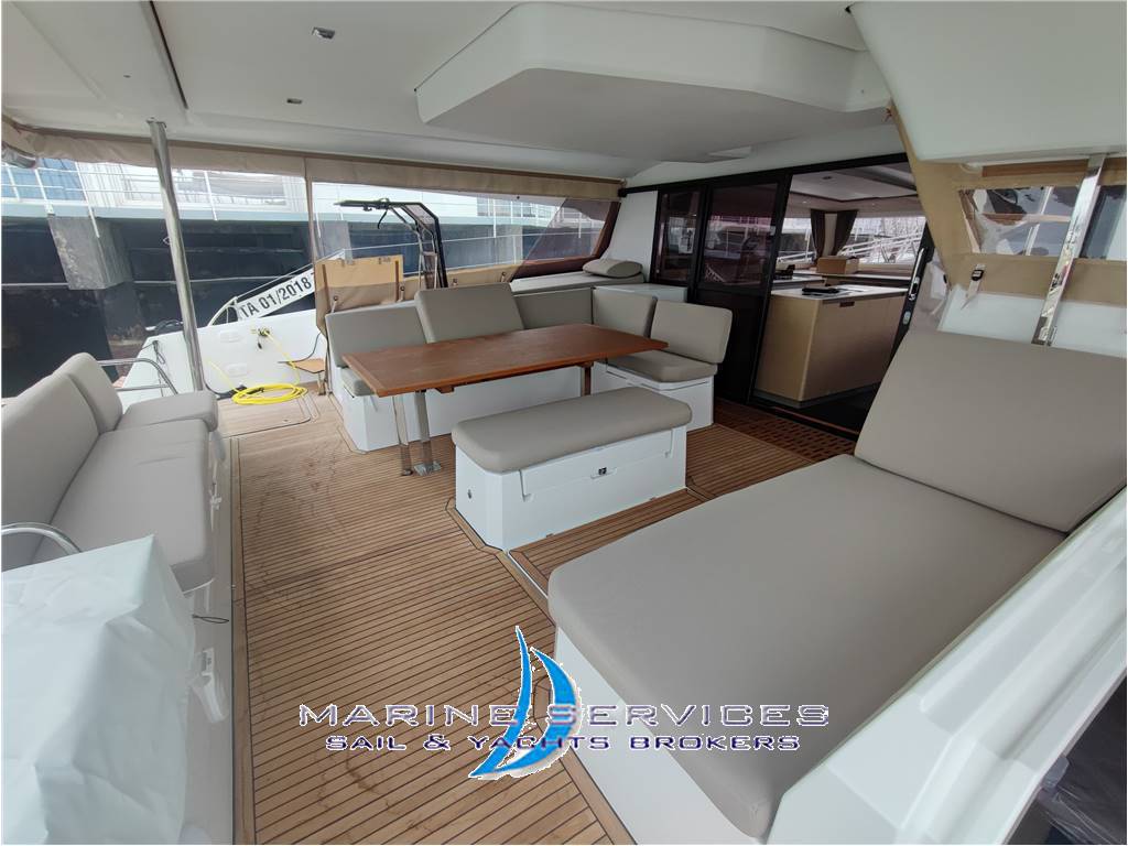 Fountaine pajot Aura 51