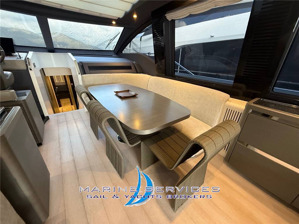 Azimut S8