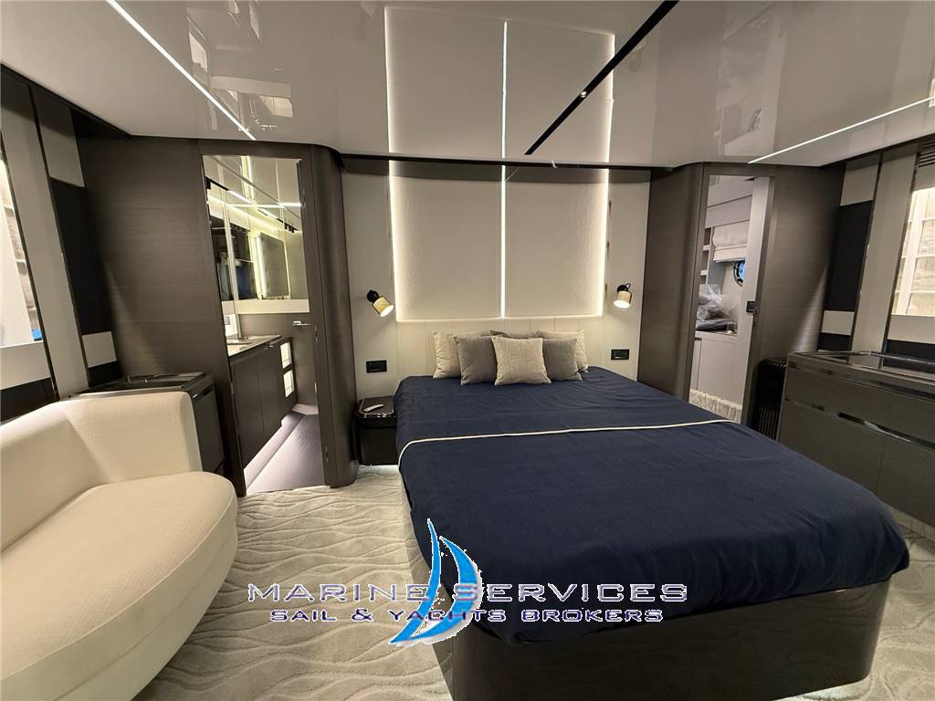 Azimut S8