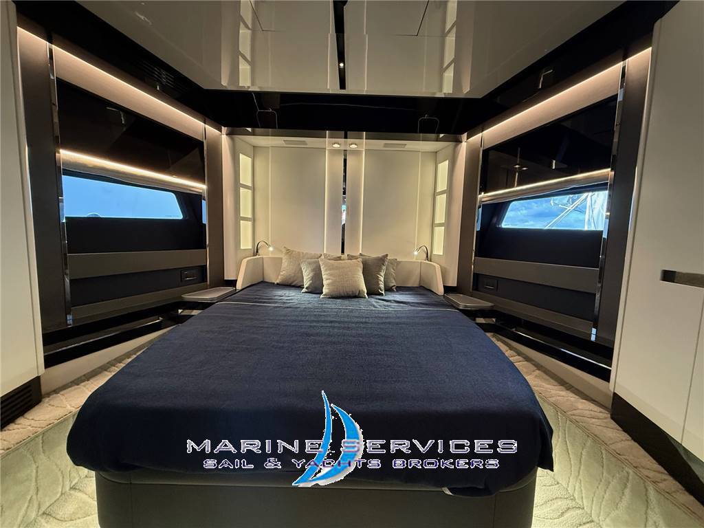 Azimut S8