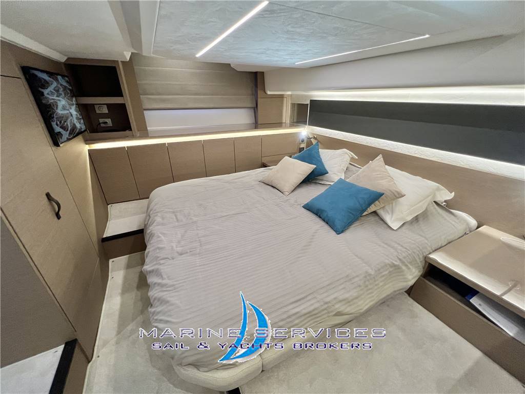 Prestige 420 fly